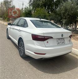 ڤۆڵکسواگن جێتا